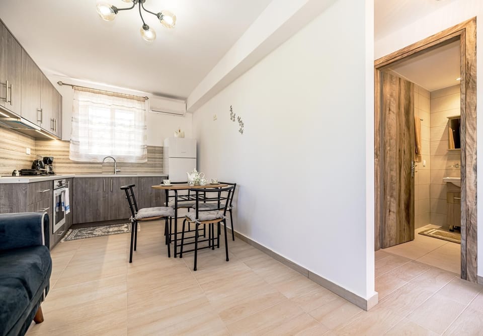 Apartment, 1 Bedroom, Terrace | Living area | Flat-screen TV