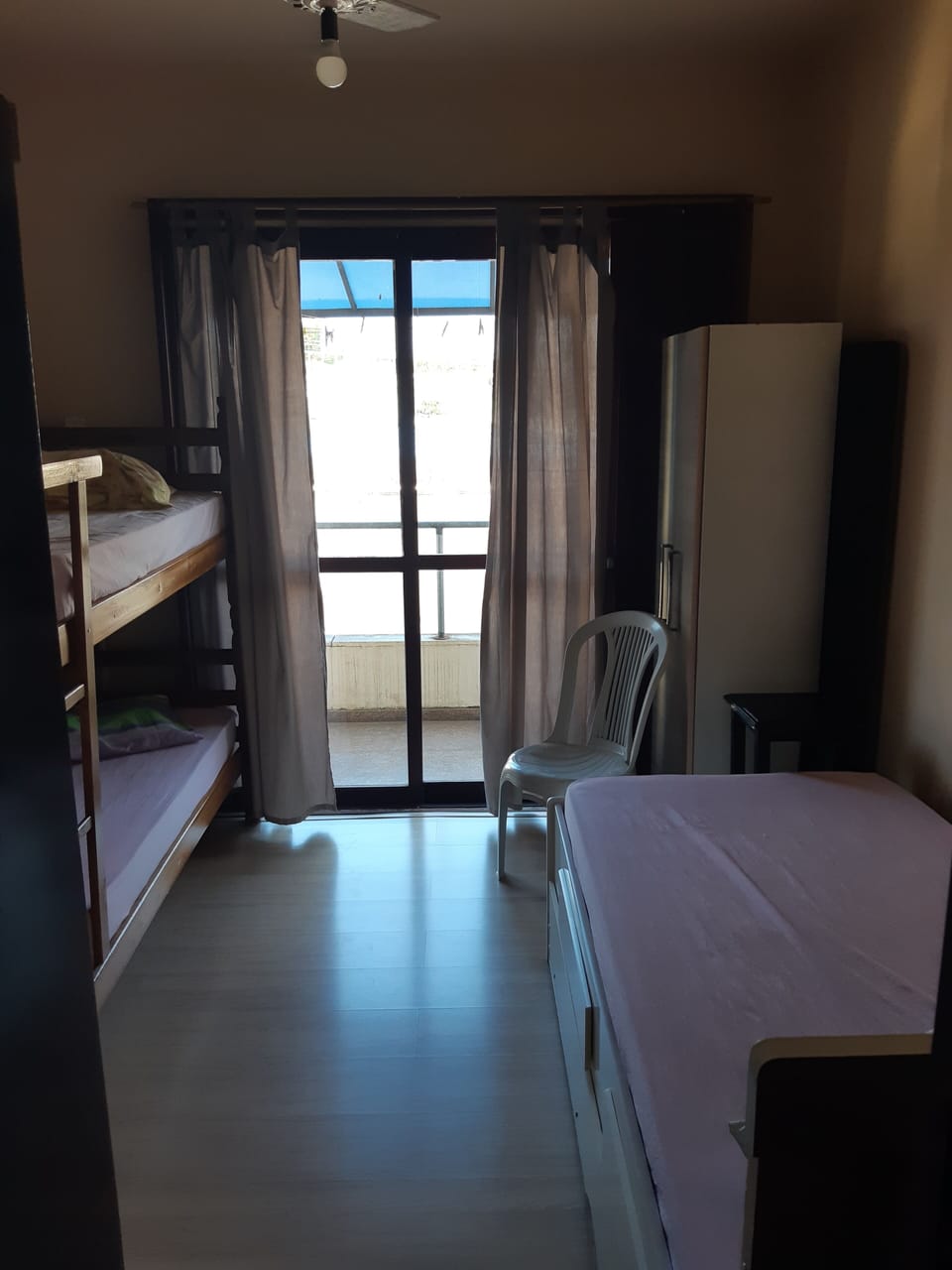 Free WiFi, bed sheets