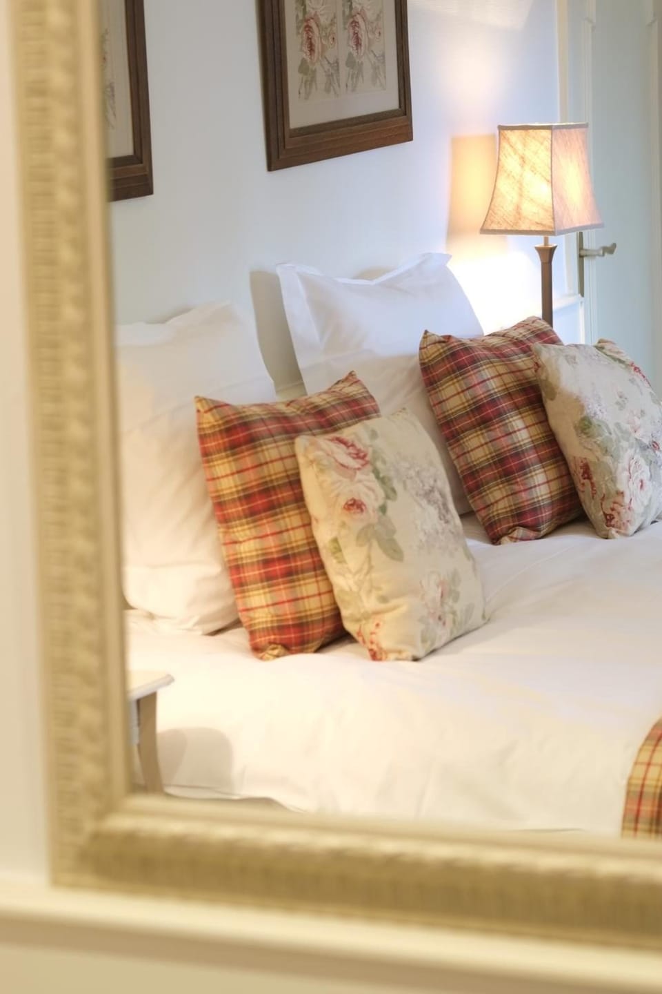 Egyptian cotton sheets, premium bedding, minibar, in-room safe