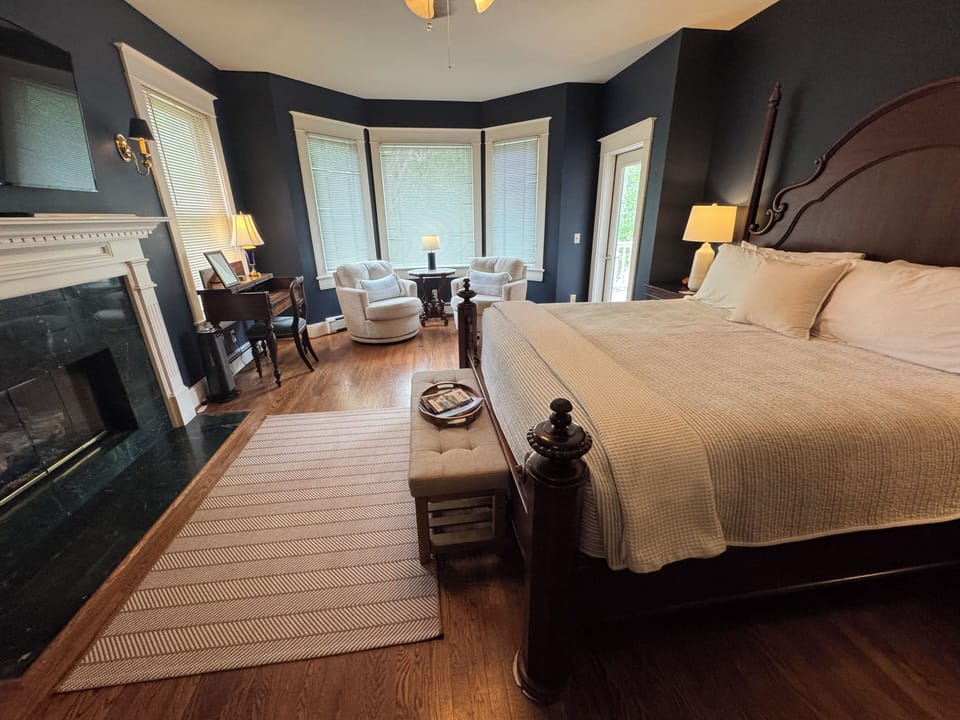 Captain's Quarters (Room #22) | Premium bedding, individually decorated, individually furnished