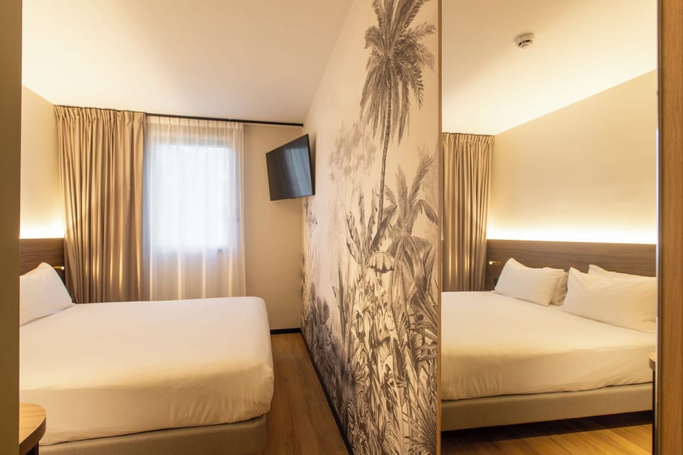 Desk, free cribs/infant beds, free WiFi, bed sheets