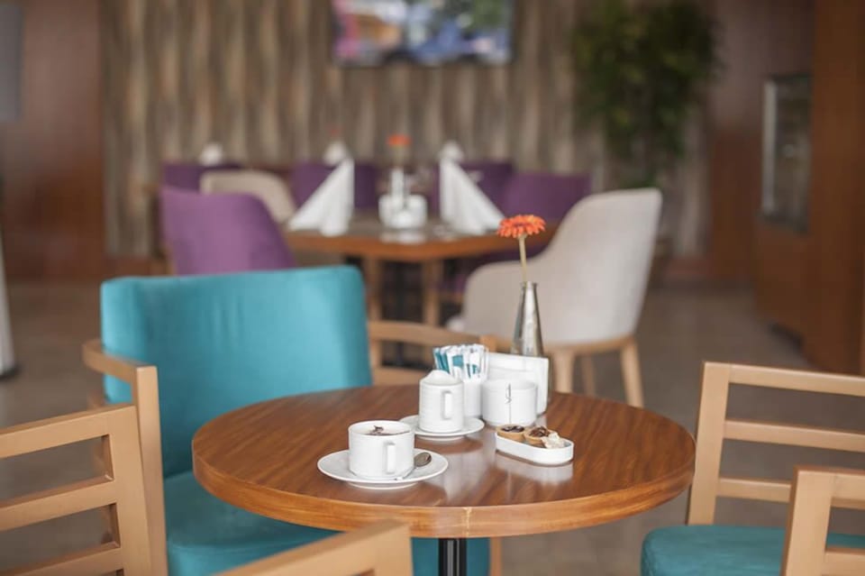 Cafe