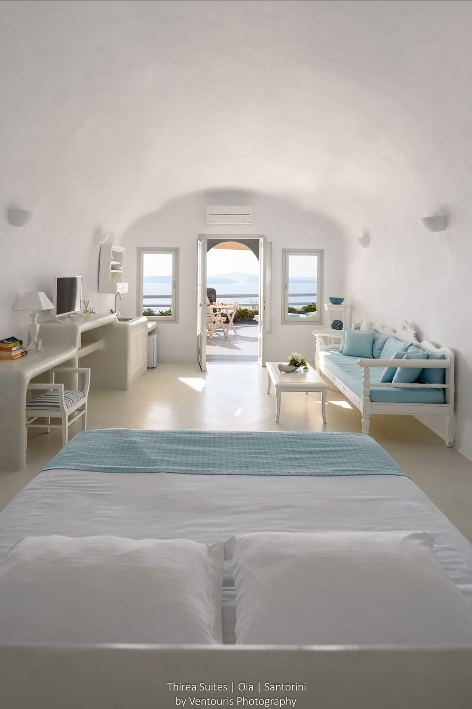Honeymoon Suite,Caldera View | Premium bedding, in-room safe, soundproofing, iron/ironing board