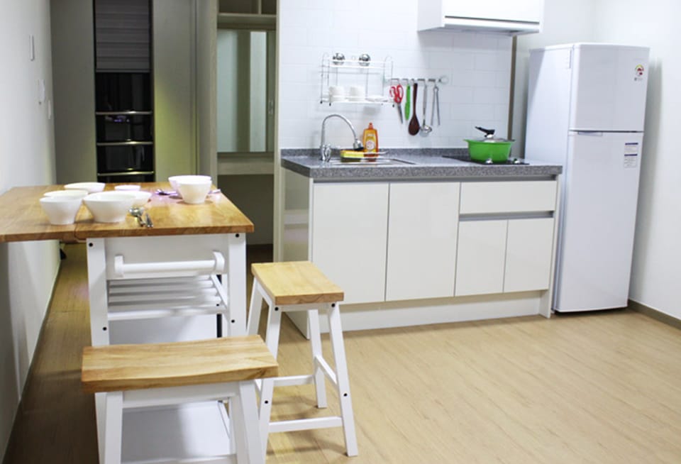 Suite Room (One room, will be assigned randomly) | Private kitchenette | Full-size fridge, stovetop, cookware/dishes/utensils