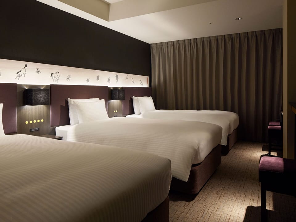Superior , 3 beds, Non Smoking | Down comforters, desk, free WiFi, bed sheets