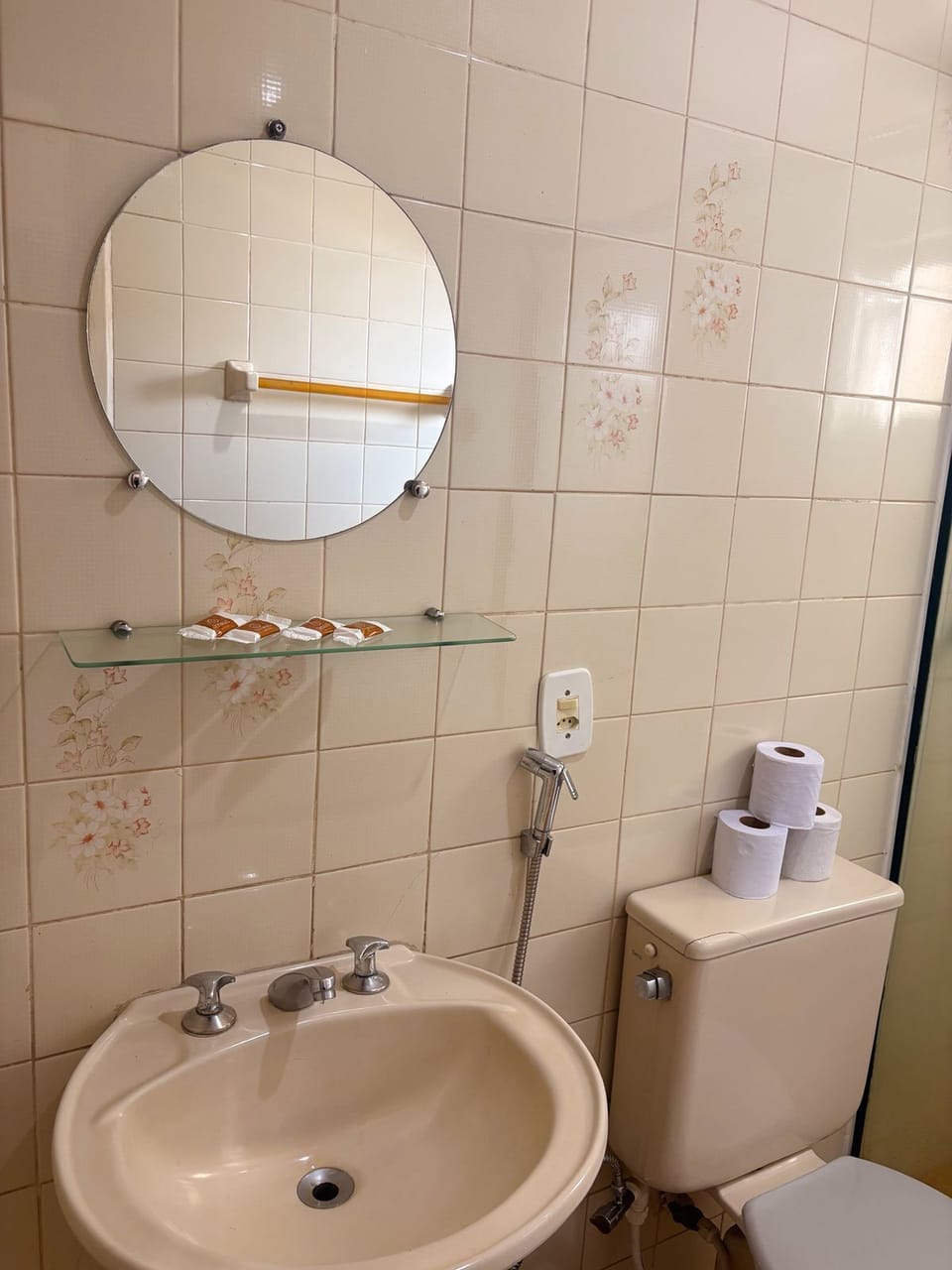 Shower, free toiletries, towels, soap