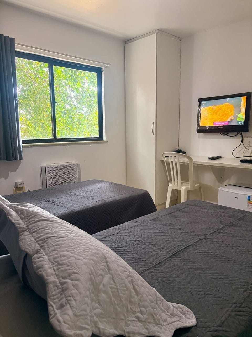 Standard Twin Room | Blackout drapes, free WiFi, bed sheets