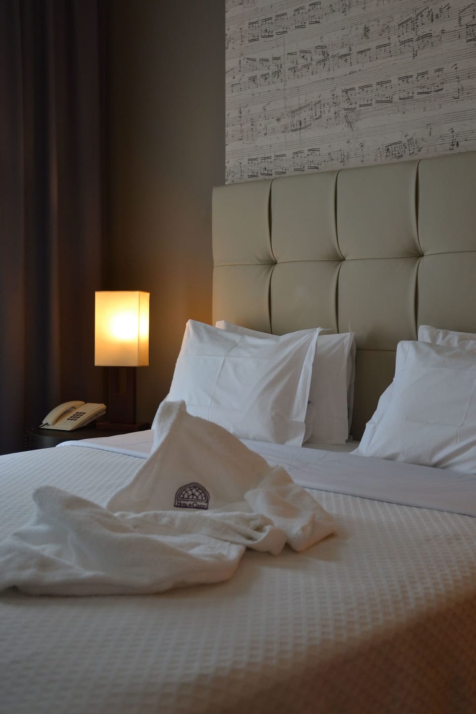 Minibar, desk, free WiFi, bed sheets