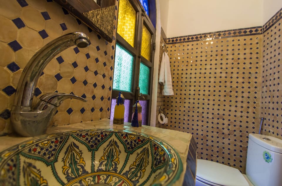Double or Twin Room, Private Bathroom | Bathroom | Towels