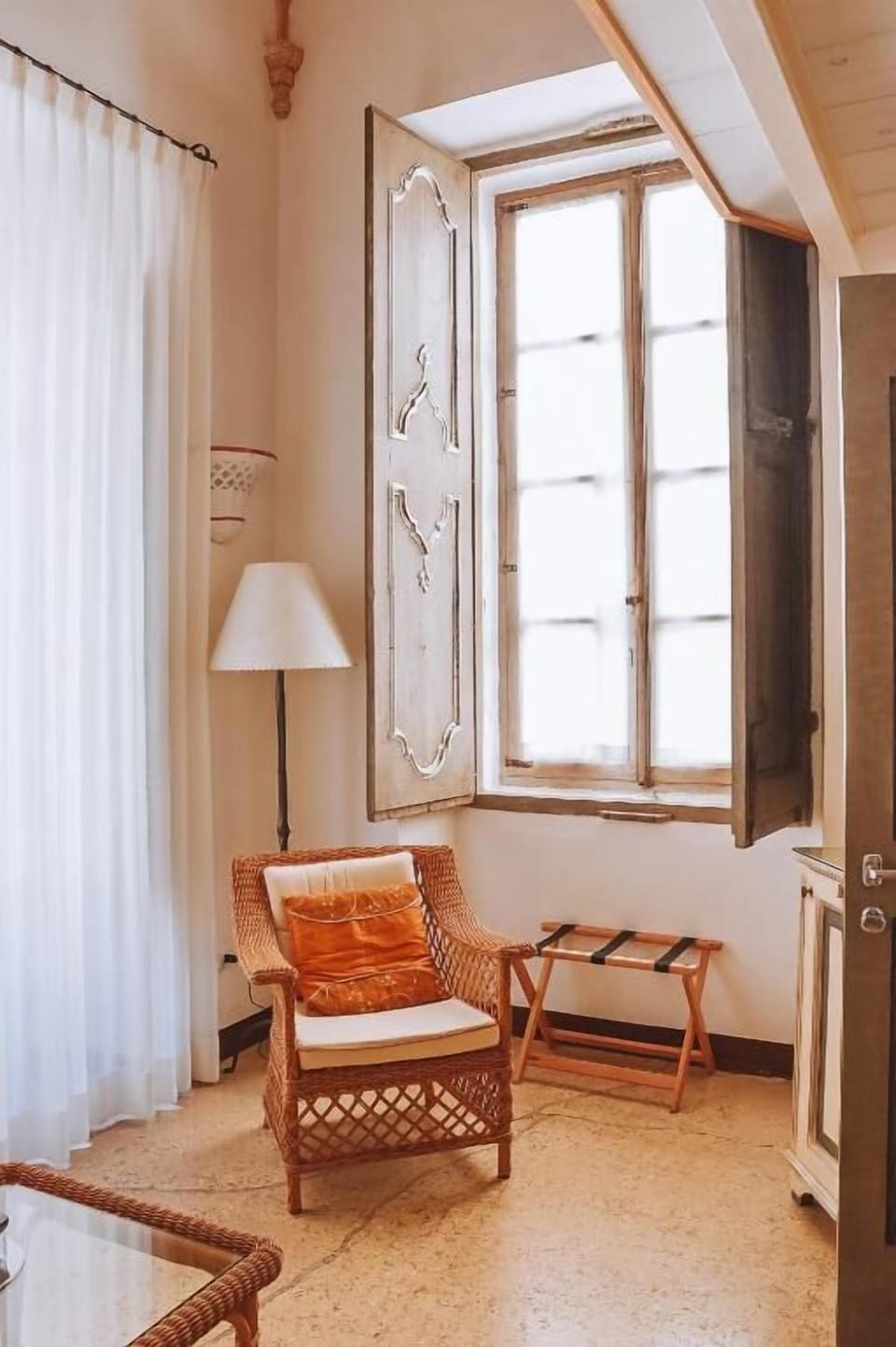 Superior Room | Living area | 25-inch LCD TV with satellite channels, TV