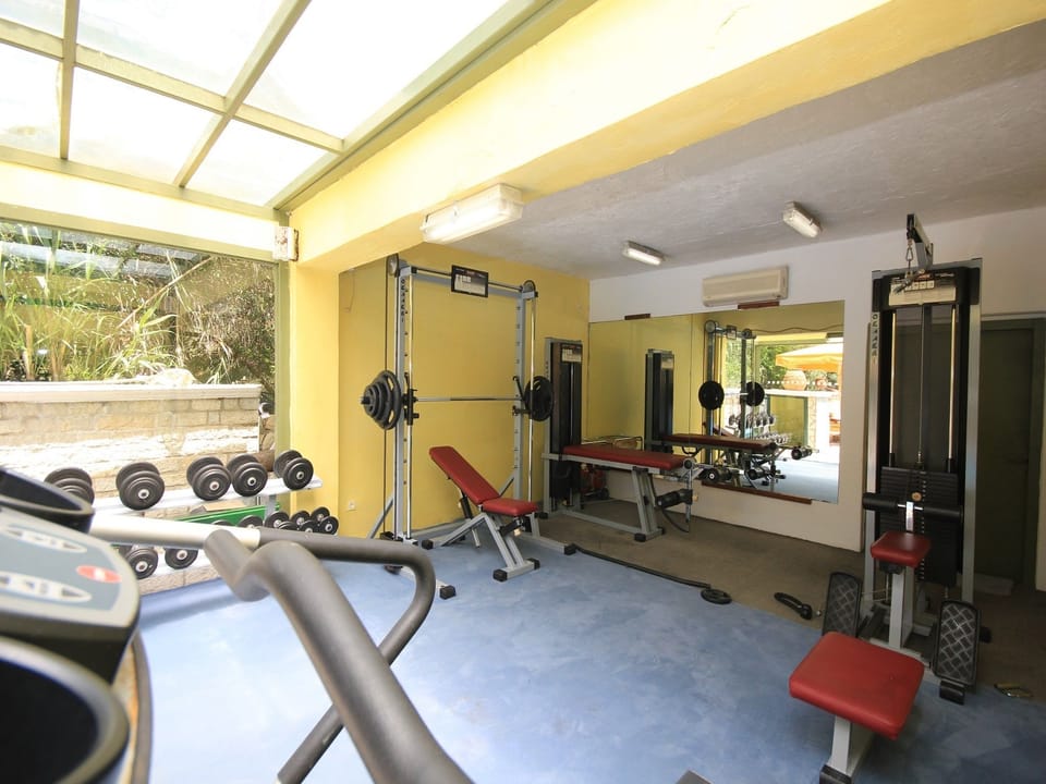 Cleopatra Beach Hotel Bed and Breakfast in Peloponnese, Western Greece and the Ionian