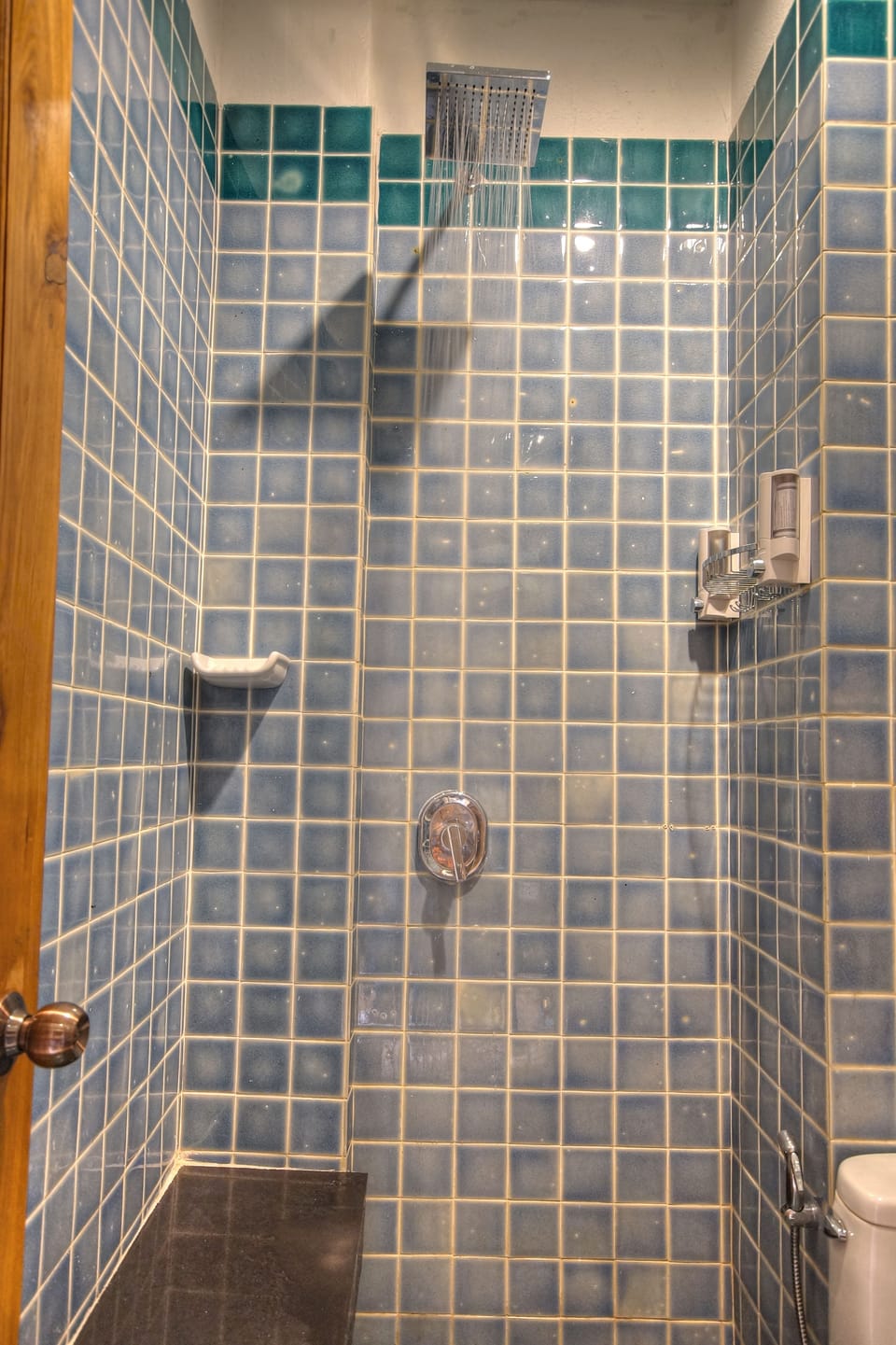 Shower, free toiletries, hair dryer, slippers