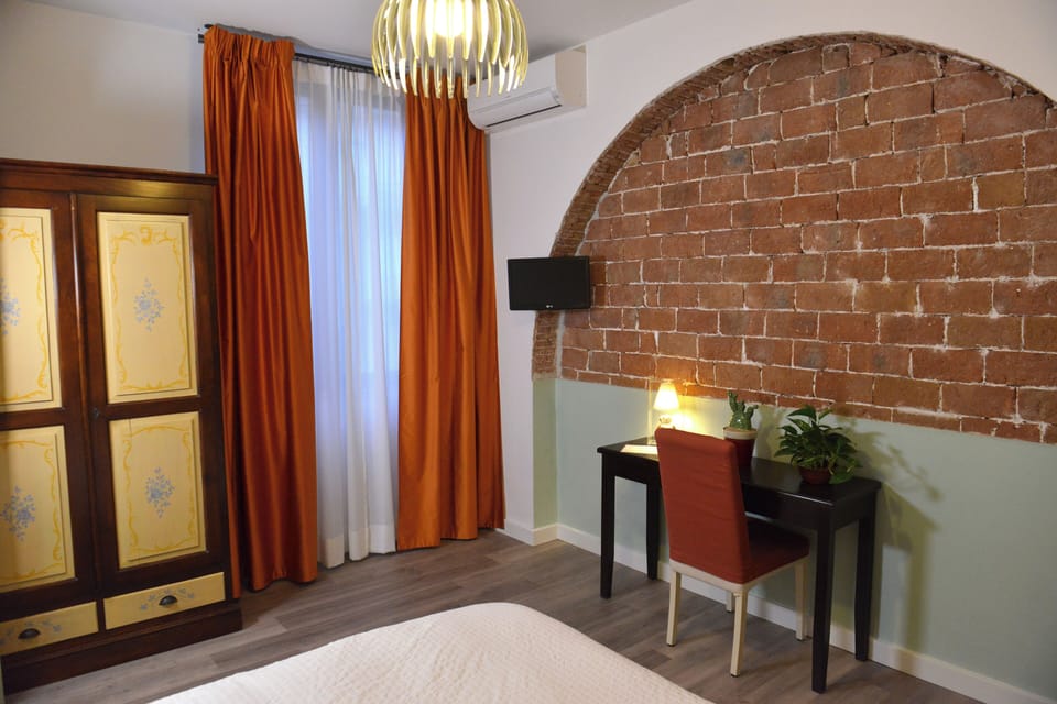 Standard Double Room | Premium bedding, desk, cribs/infant beds, free WiFi