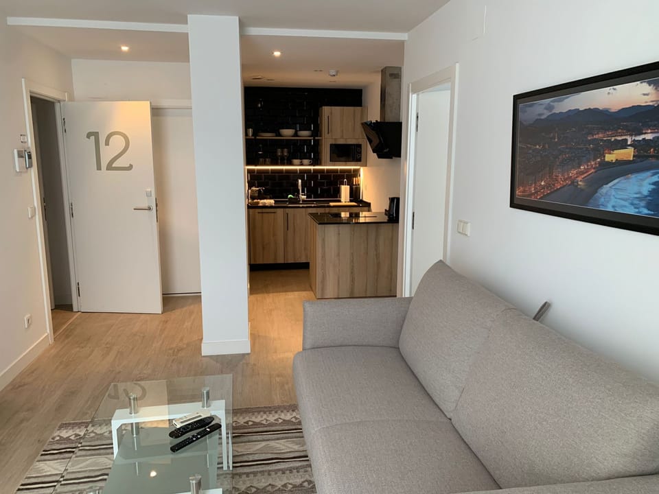 Superior Double Room | Private kitchen | Microwave
