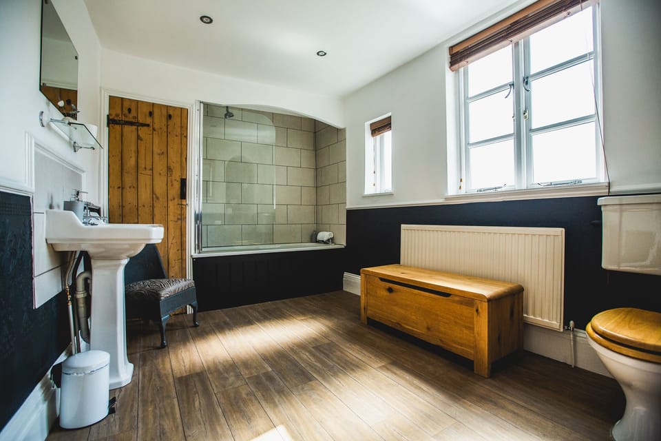 Double or Twin Room, Private Bathroom | Bathroom