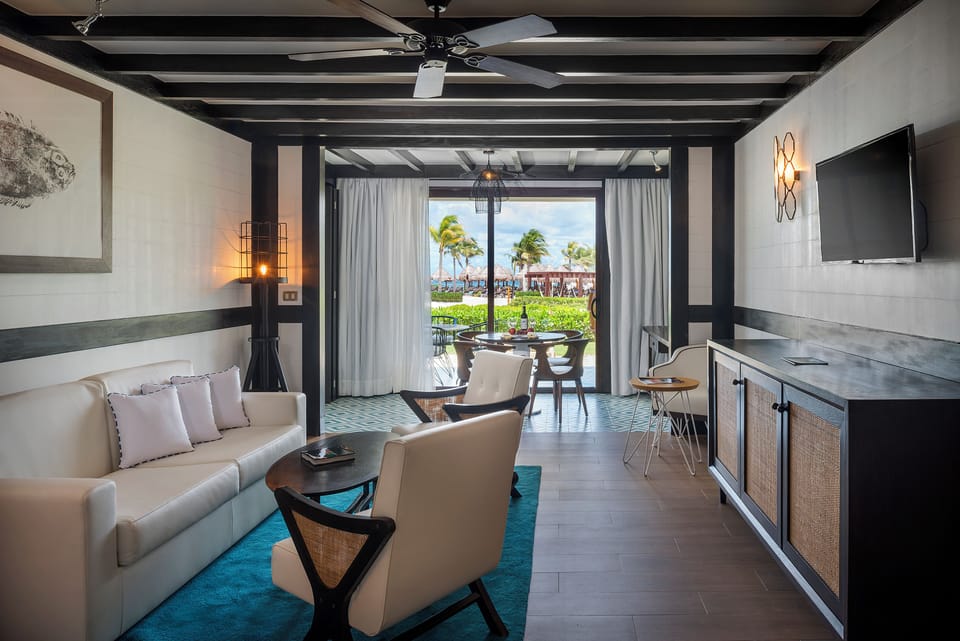 Privilege Master Suite Ocean View | Living area | 40-inch LED TV with satellite channels, TV