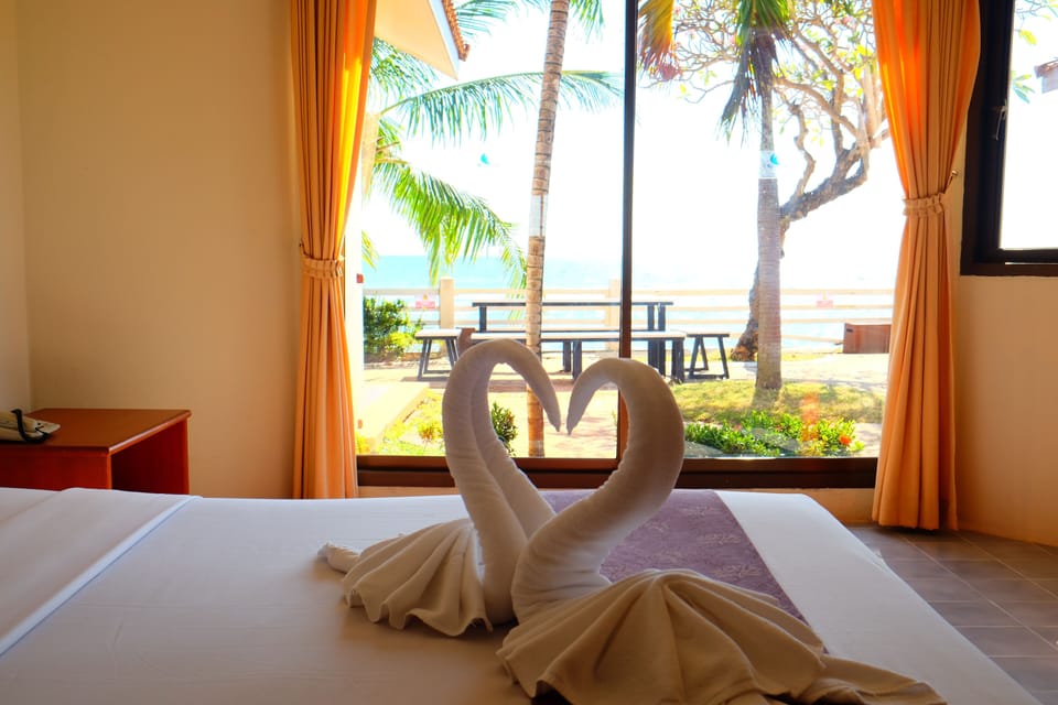 3-Bedroom Sea View Villa | In-room safe, cribs (free), rollaway beds (surcharge), WiFi (free)