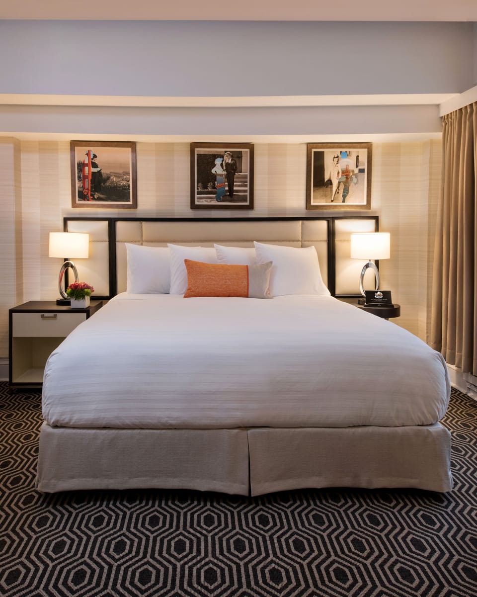 Superior Room, 1 King Bed, Accessible | Premium bedding, pillowtop beds, in-room safe, desk