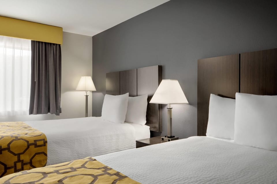 Double Room, 2 Double Beds | 1 bedroom, pillowtop beds, desk, blackout drapes
