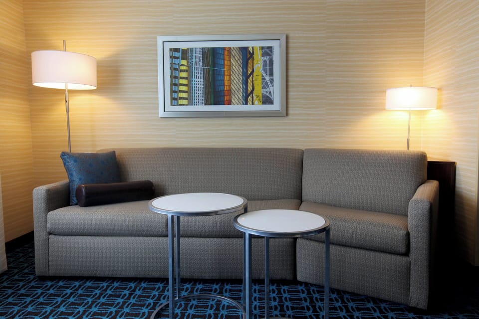 Studio, 1 King Bed | Premium bedding, desk, laptop workspace, blackout drapes