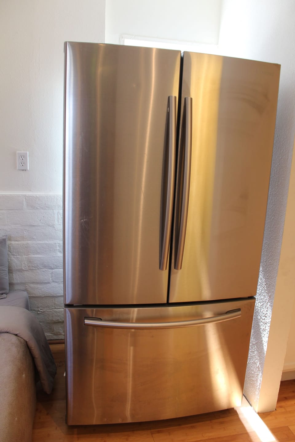 Mini-refrigerator