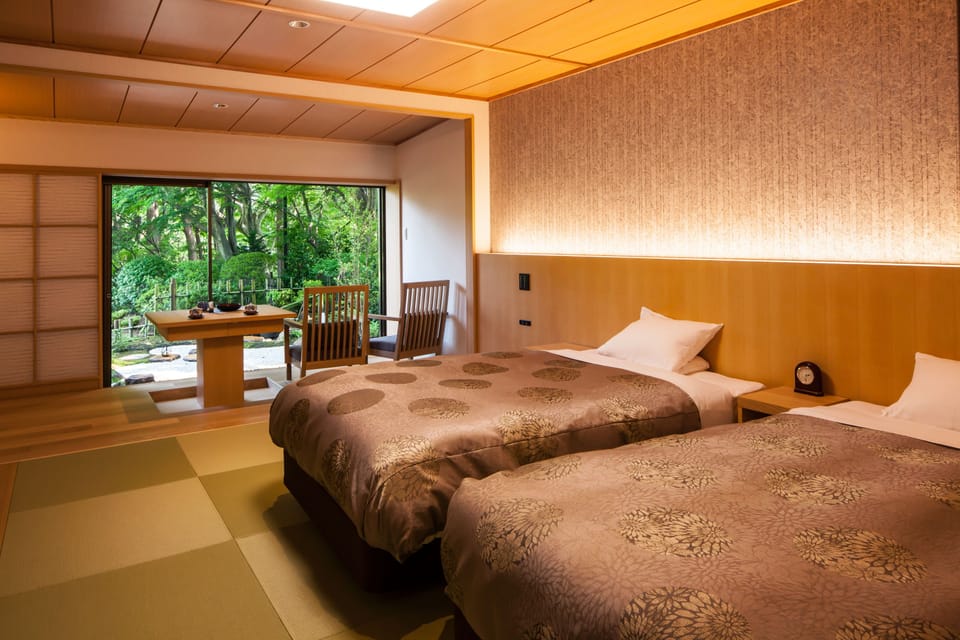 Luxury Twin with Garden & Open Air Bath | Minibar, in-room safe, desk, blackout drapes