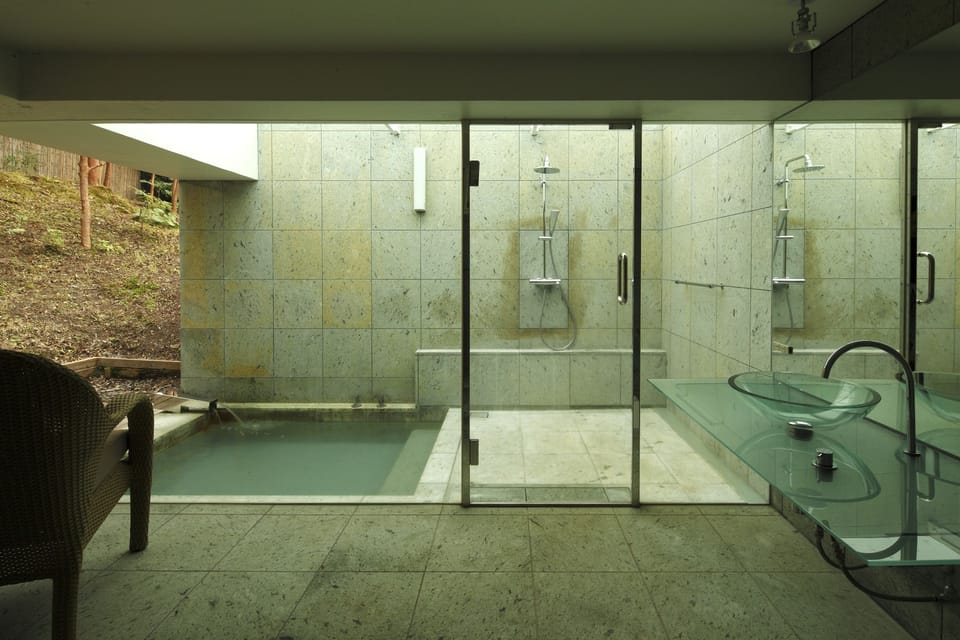 1 bedroom, premium bedding, minibar, in-room safe