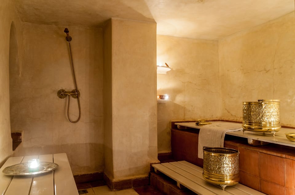 Couples treatment rooms, Turkish bath, body treatments, body scrubs