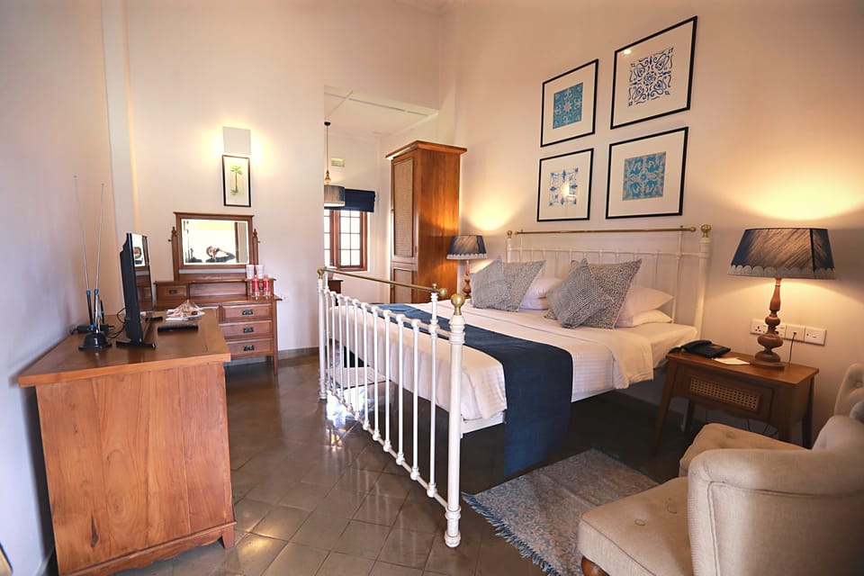 Deluxe Double Room | In-room safe, individually furnished, desk, soundproofing