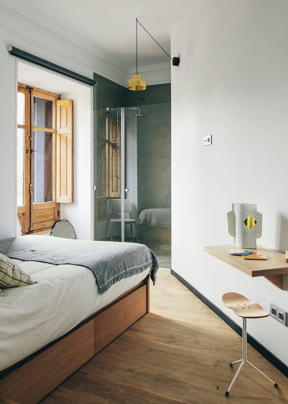Down comforters, iron/ironing board, free WiFi, bed sheets