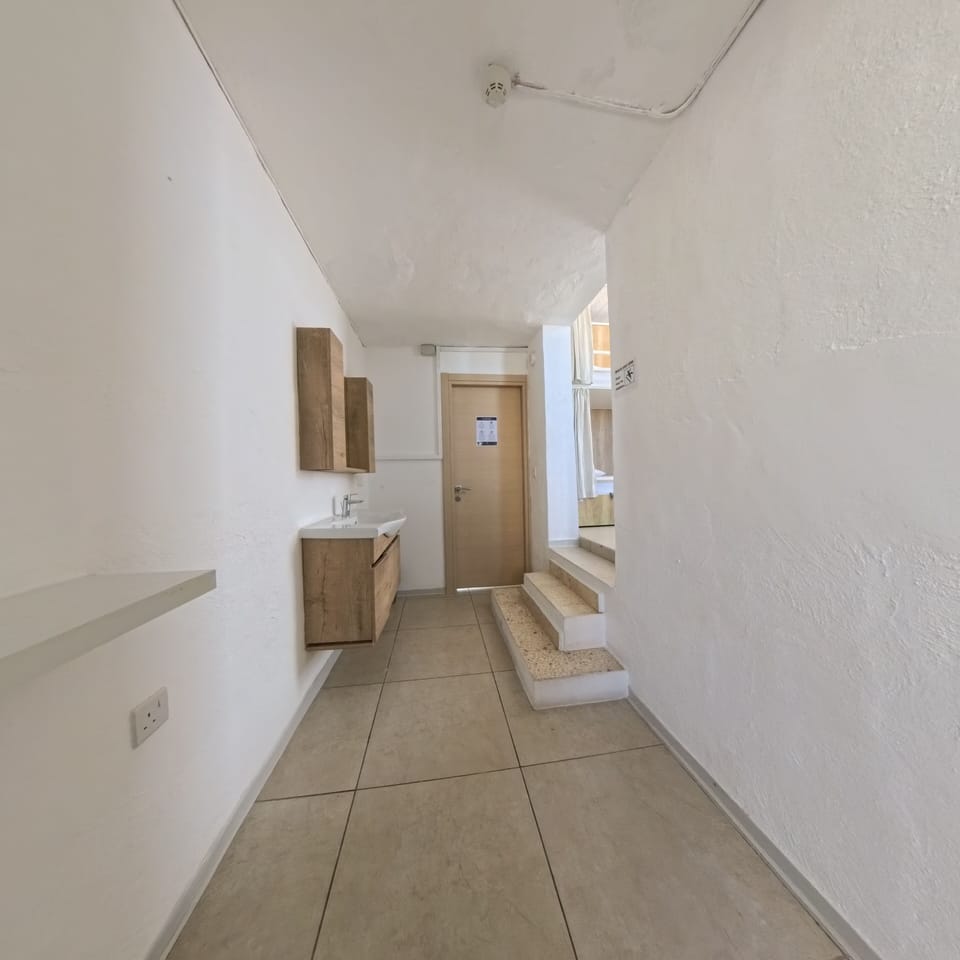 Shared Dormitory, Mixed Dorm, Terrace, Sea View (6 beds) | In-room safe, desk, free WiFi, bed sheets