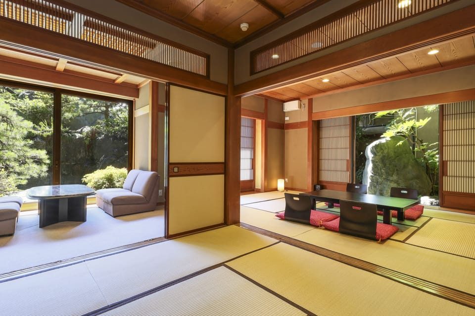 In-room safe, free WiFi, bed sheets