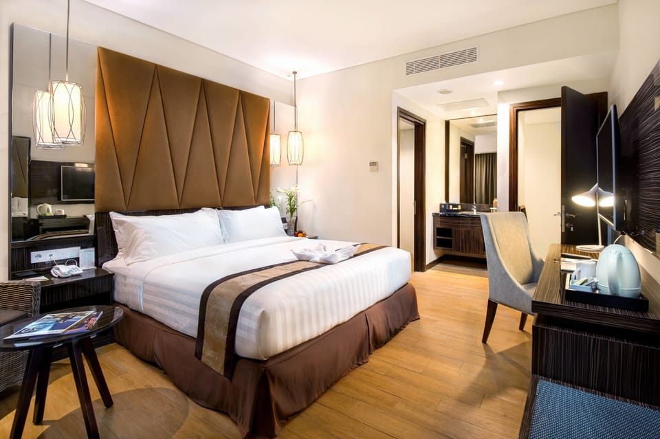 Resort King room  | Premium bedding, in-room safe, desk, blackout drapes