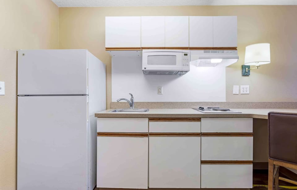 Studio | Desk, iron/ironing board, free WiFi, bed sheets