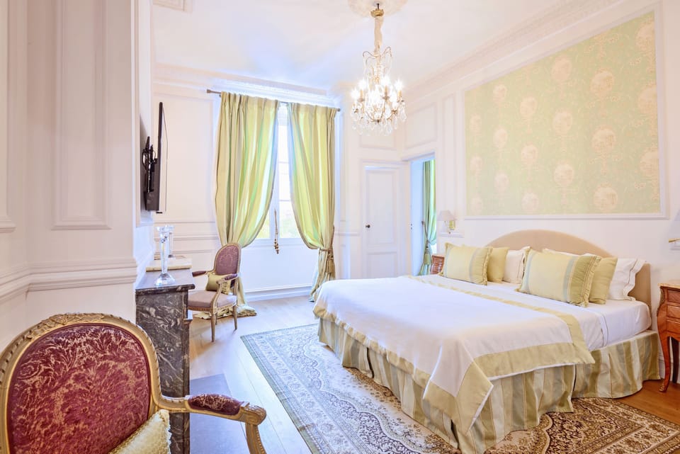 Premium bedding, minibar, in-room safe, individually decorated