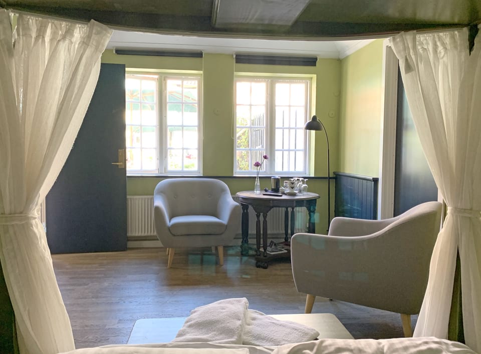 Standard Double Room, 1 Double Bed, Courtyard Area | Iron/ironing board, free WiFi, bed sheets