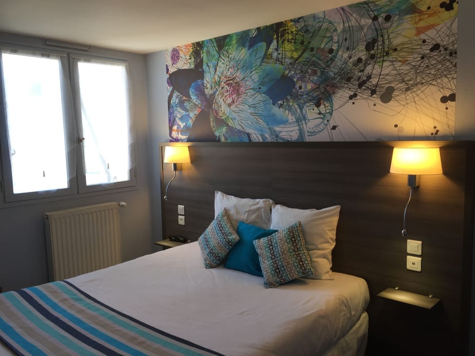 Superior Double Room | 1 bedroom, premium bedding, desk, blackout drapes