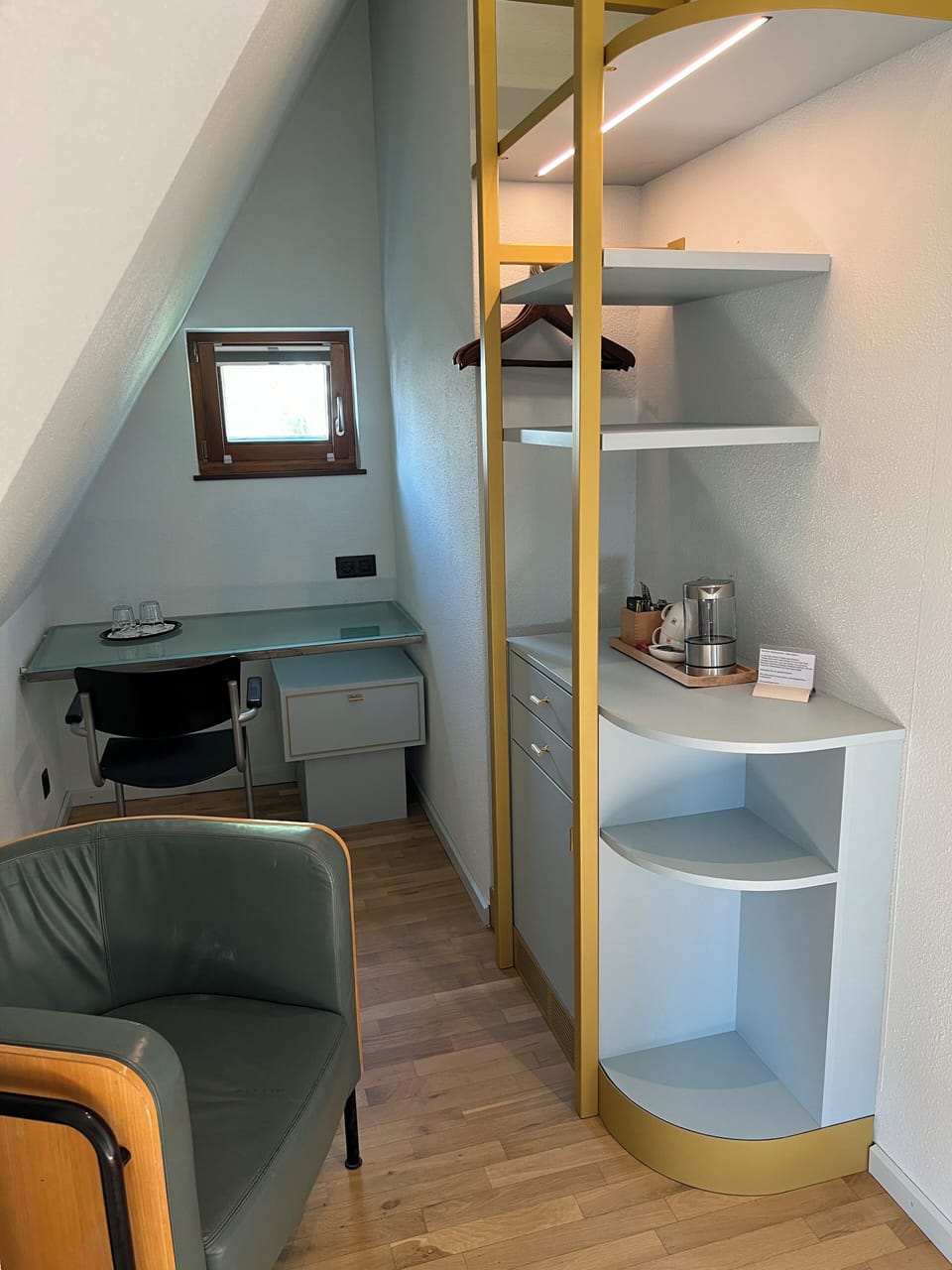 Basic Double Room | Minibar, in-room safe, individually decorated, individually furnished