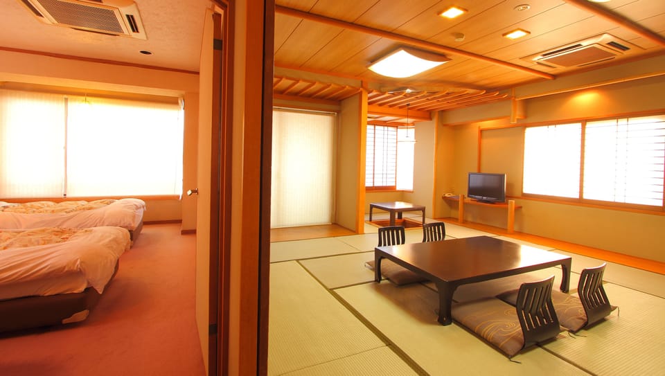 Japanese Western Room (15Tatami-mats & Twin Bed) | In-room safe, WiFi (free), bed sheets