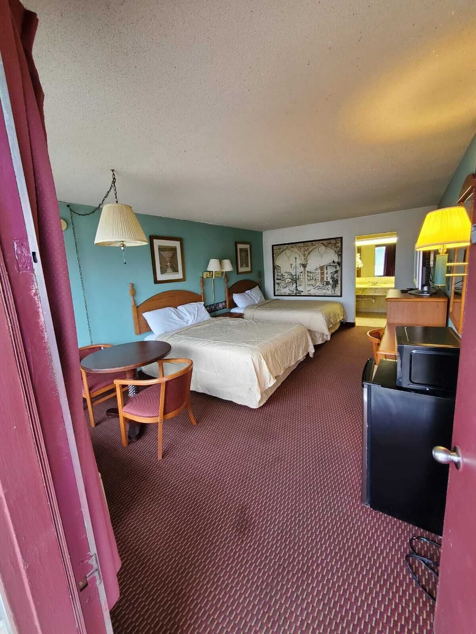 Standard Room, 2 Double Beds | Desk, WiFi (free), bed sheets