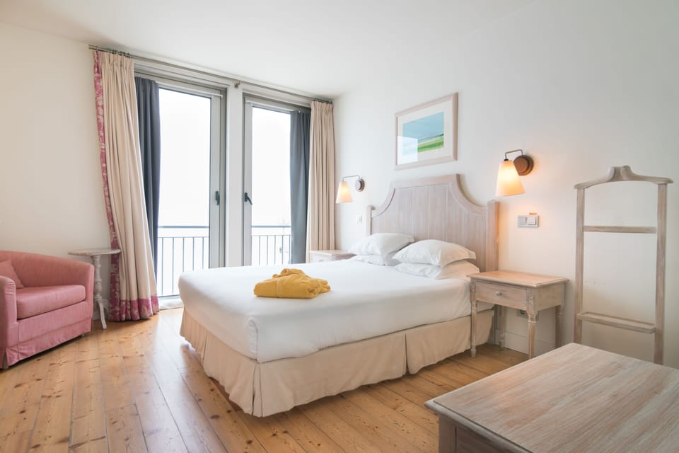 Double Room | In-room safe, desk, iron/ironing board, rollaway beds