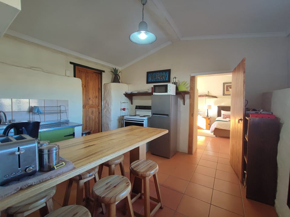 Comfort Cottage, 3 Bedrooms | Private kitchen | Electric kettle