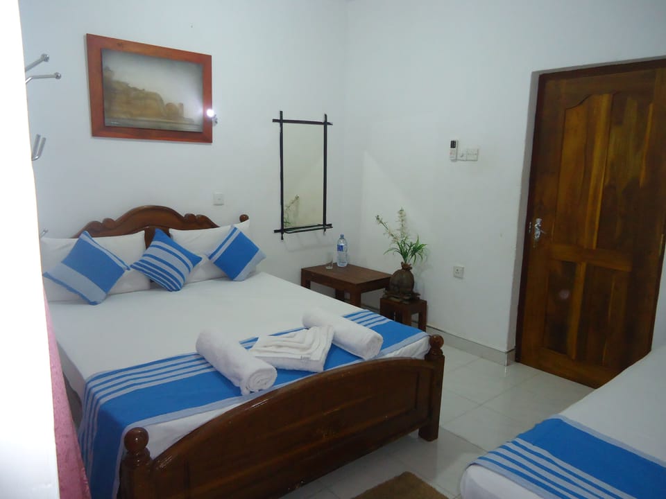 Desk, WiFi (free), bed sheets