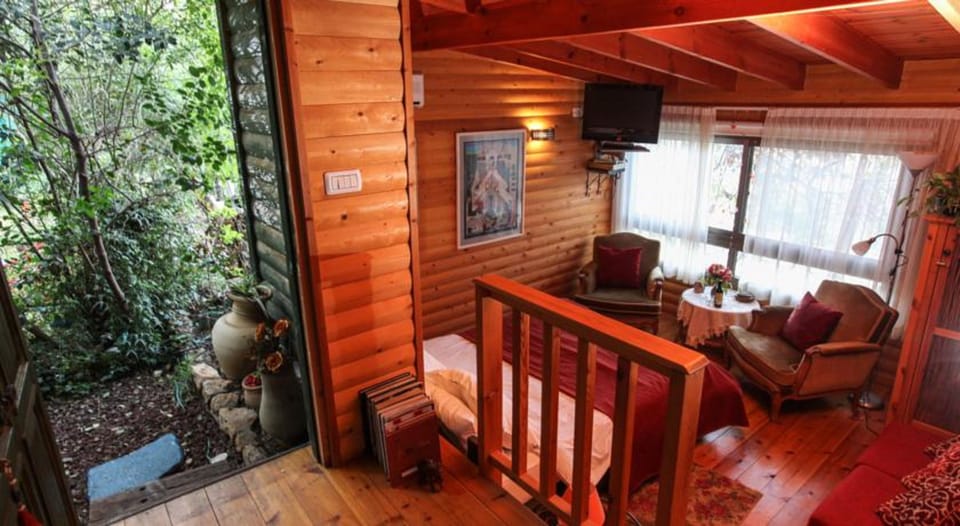 Bungalow | Desk, free WiFi, bed sheets