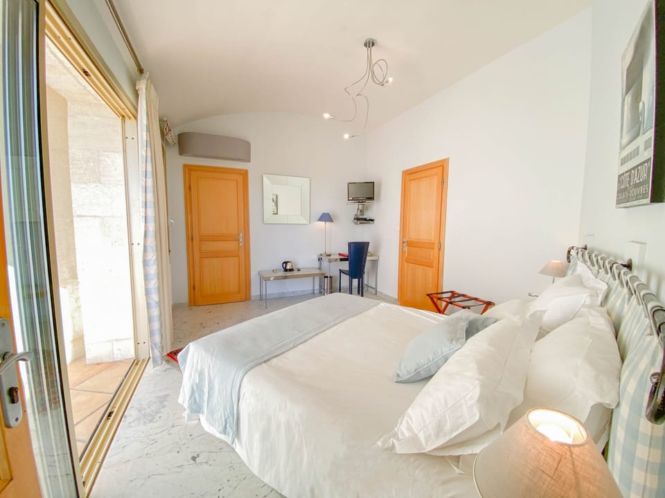 Double Room, Ensuite (Max 5	)