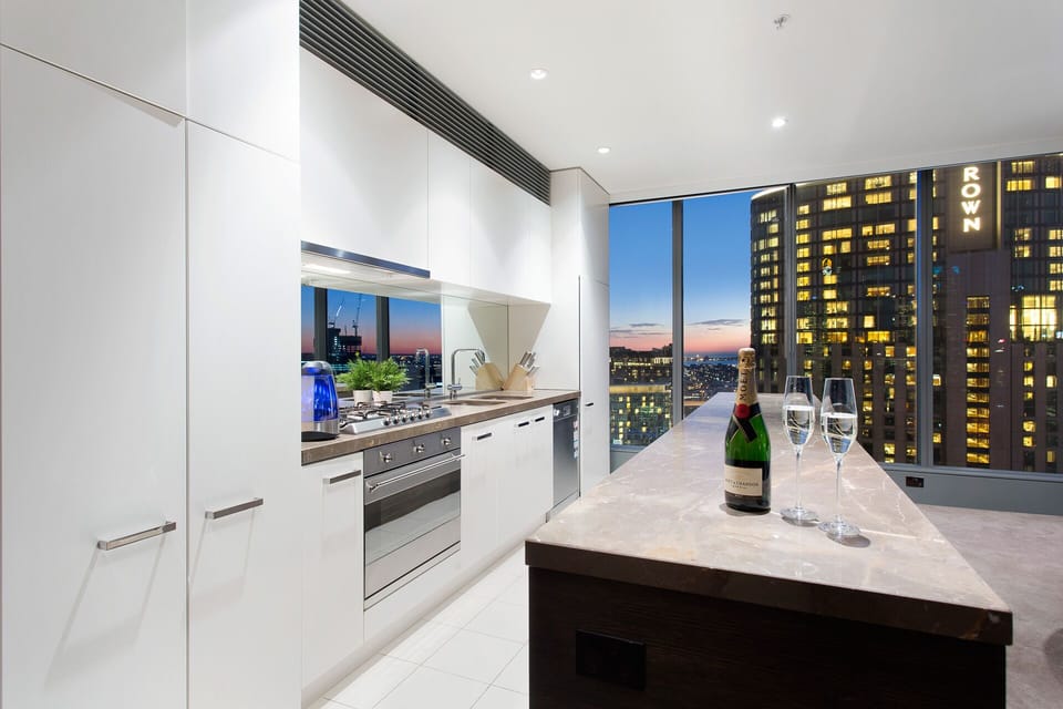 2 Bedroom - 2 Bathroom Mid Level City View | Private kitchen | Full-size fridge, microwave, oven, stovetop