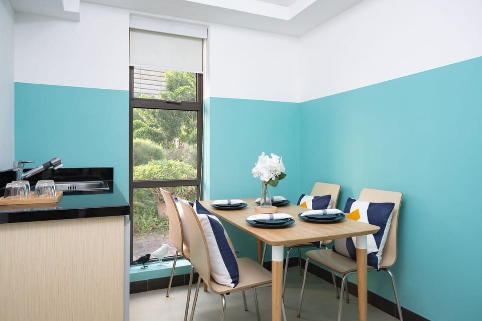 Family Suite | Desk, free WiFi, bed sheets