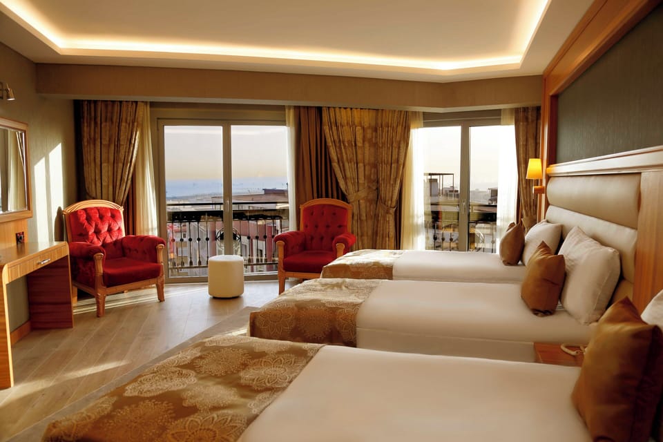1 bedroom, premium bedding, minibar, in-room safe