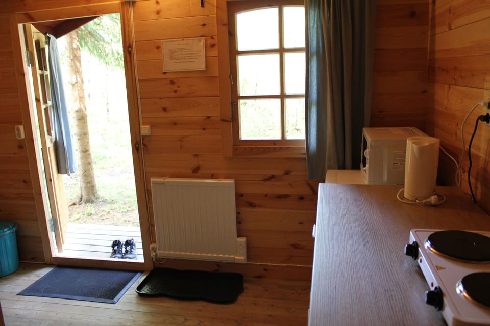 Economy Cottage, Kitchenette (2 adults, Excluding Linen/Towels) | Private kitchenette