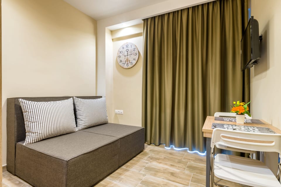 Deluxe Apartment, 2 Bedrooms, Balcony | Premium bedding, down comforters, memory foam beds, minibar